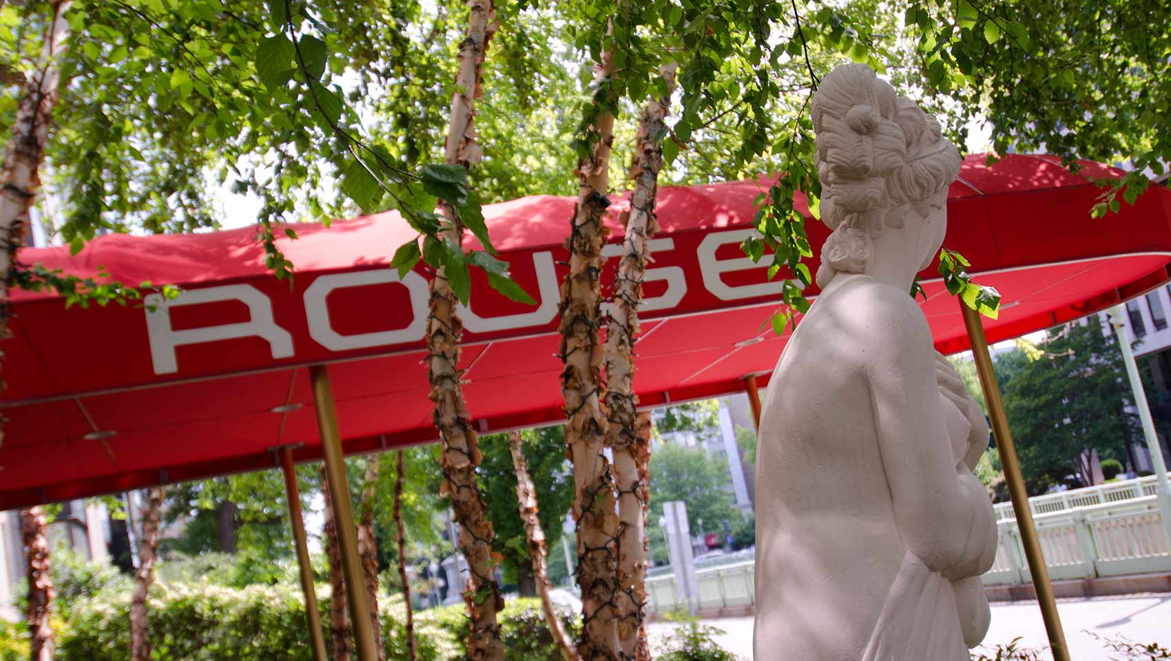 rouge hotel exterior