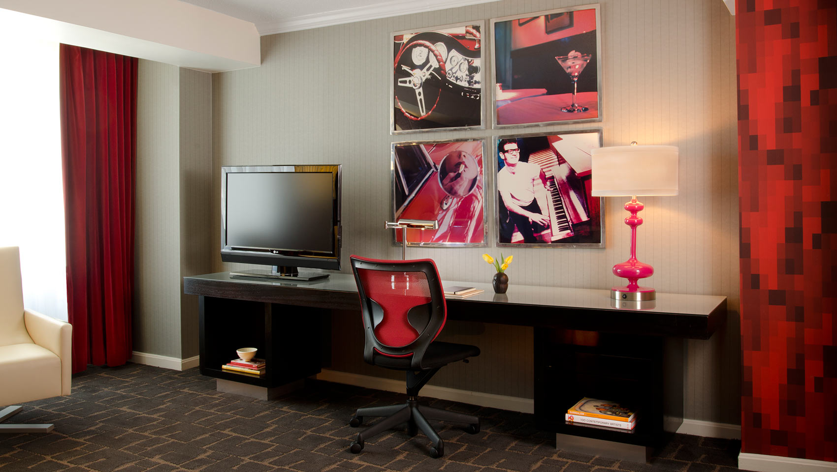 rouge guest room