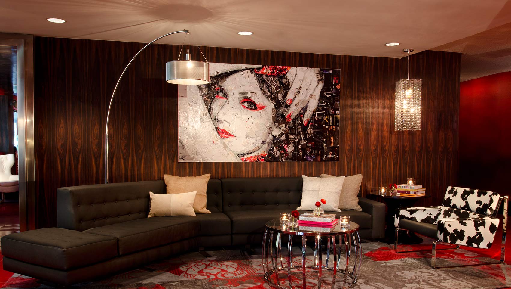 rouge lobby